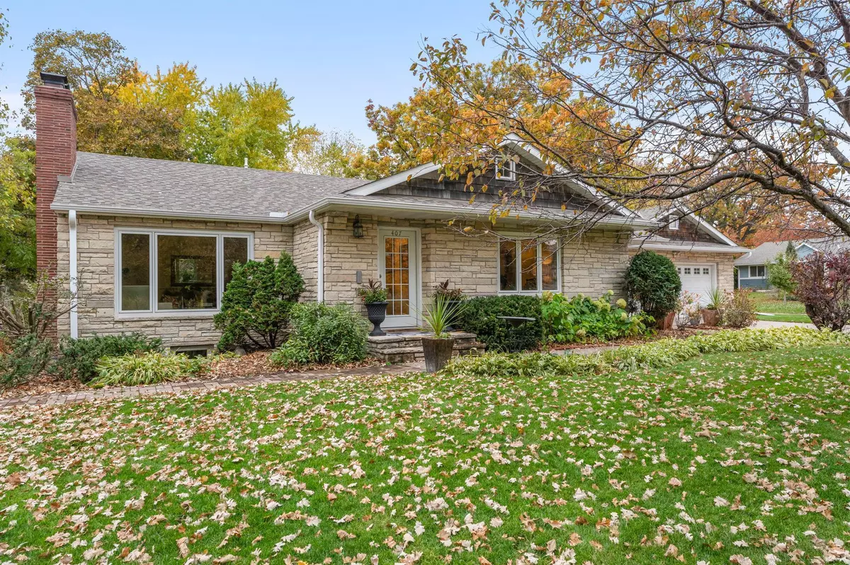 Golden Valley, MN 55422,407 Turners Crossroad N