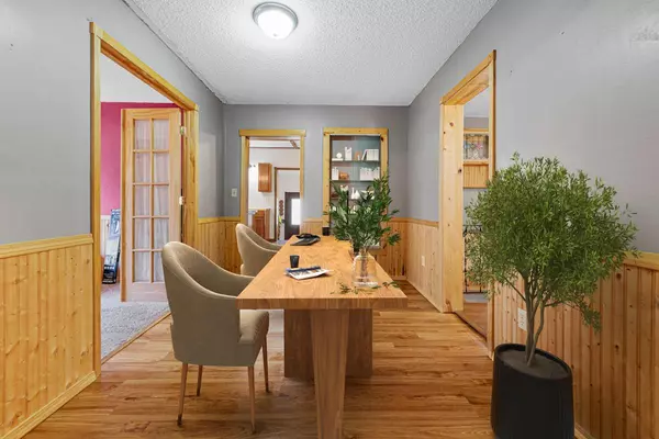 Faribault, MN 55021,718 6th ST NW