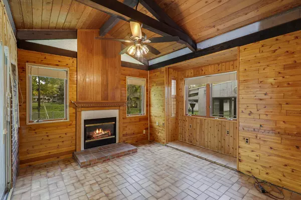 New Hope, MN 55427,9109 Northwood Pkwy