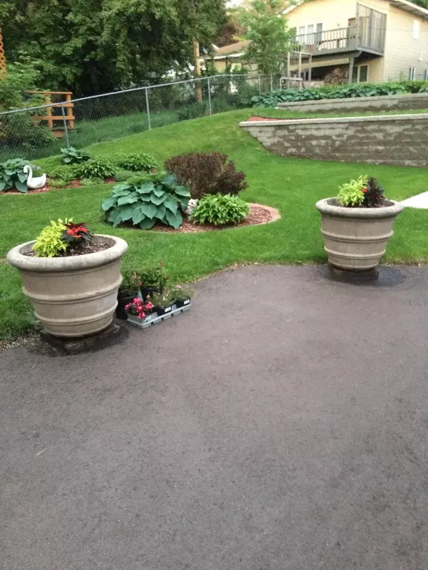 Saint Paul, MN 55106,1560 Case AVE