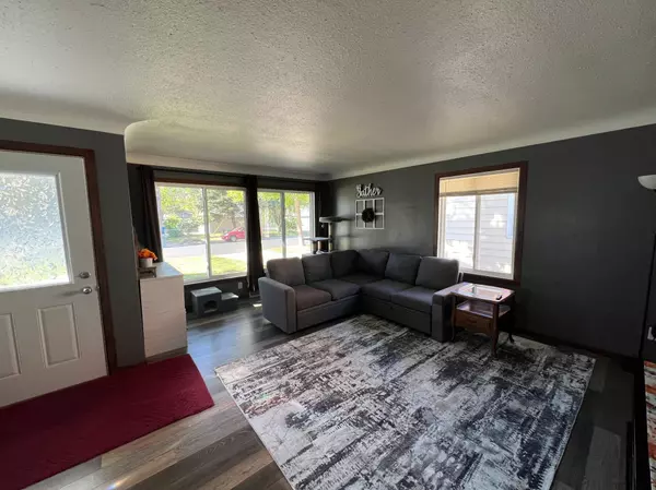 Moorhead, MN 56560,206 15th ST N