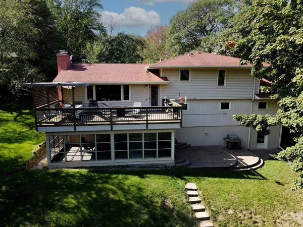 Minnetonka, MN 55345,4019 Highland RD