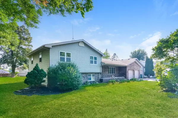 205 South LN, Green Isle, MN 55338