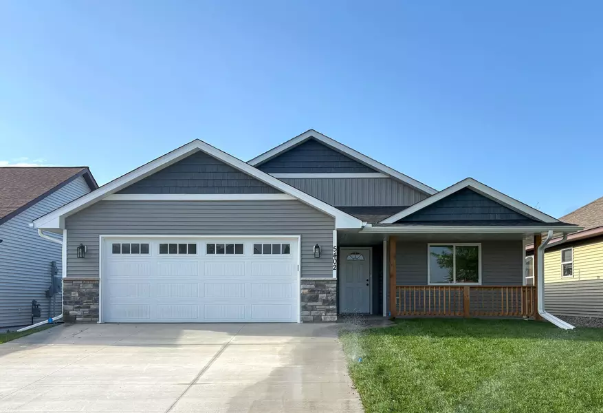 5402 Sand Bunker ST, Saint Cloud, MN 56304
