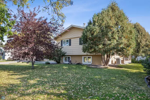 Moorhead, MN 56560,3150 Rivershore DR