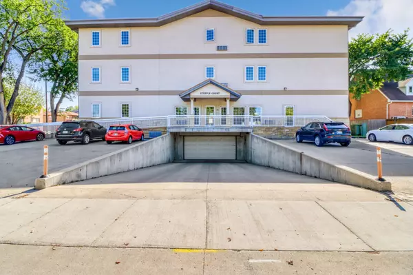Moorhead, MN 56560,203 6th ST S #104