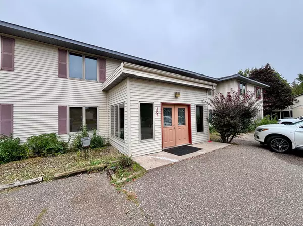 Hastings, MN 55033,1306 Lincoln LN