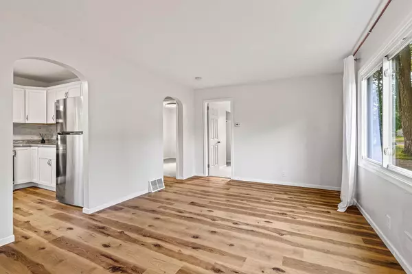 Mounds View, MN 55112,7943 Greenfield AVE