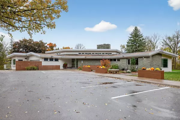 Rochester, MN 55902,5650 Weatherhill RD SW