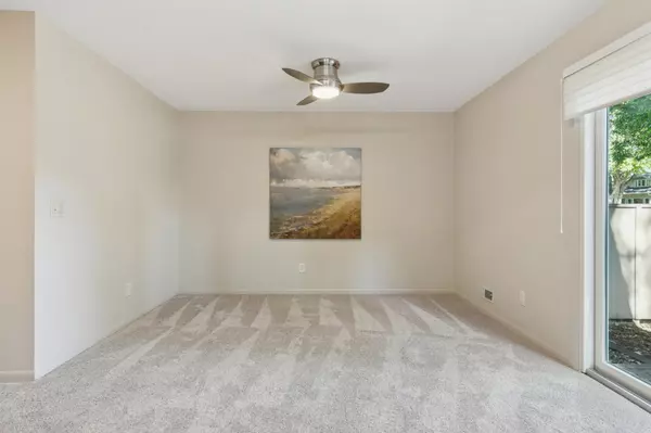 Minneapolis, MN 55409,4362 4th AVE S