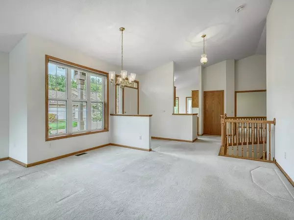 Shoreview, MN 55126,5762 Willow LN N