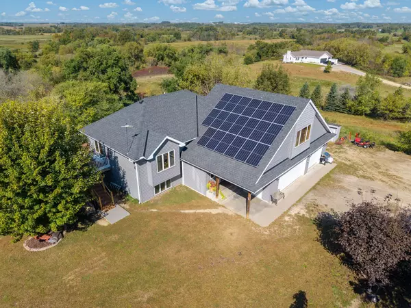 33381 743rd AVE, South Haven, MN 55382