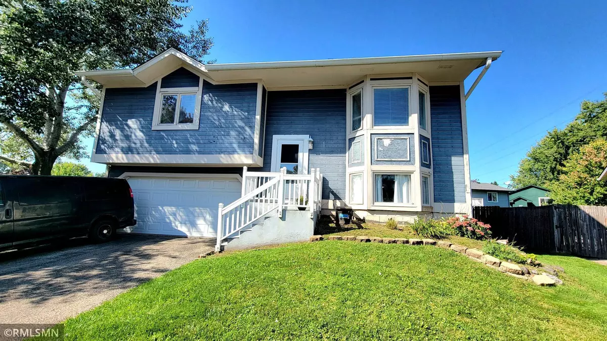 Eagan, MN 55122,4413 Slater RD