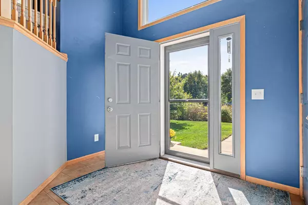 Circle Pines, MN 55014,3881 Oak LN NE