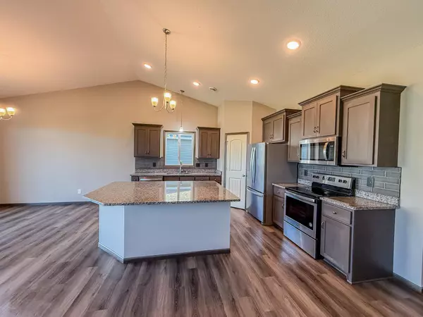 Cottage Grove, MN 55016,6776 92nd ST S