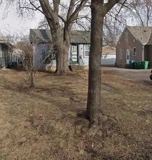 Saint Louis Park, MN 55416,1817 Dakota AVE S