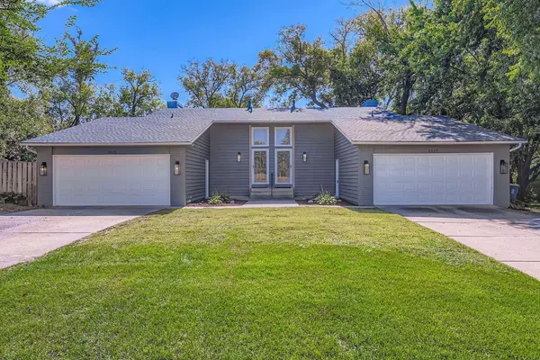 5525 Lindsay ST, Golden Valley, MN 55422