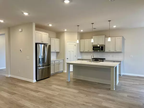 Lakeville, MN 55044,20050 Glarus LN