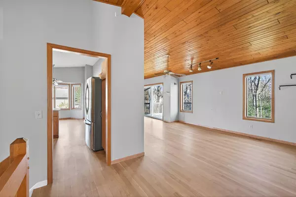 Vadnais Heights, MN 55127,4014 Elmwood ST