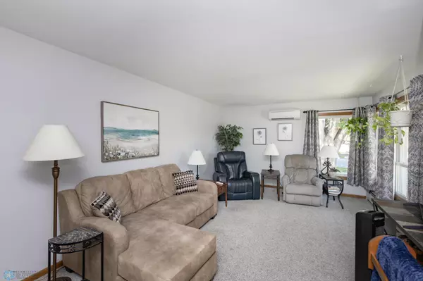 Fargo, ND 58102,314 18th AVE N