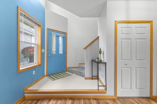 Chanhassen, MN 55317,8716 N Bay DR