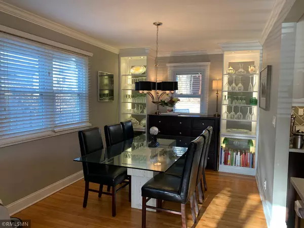 Minneapolis, MN 55410,5534 Washburn AVE S