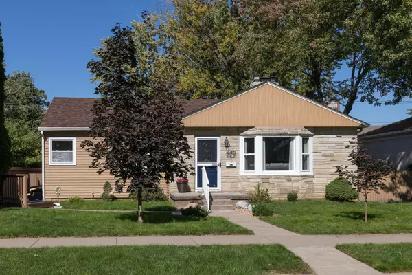 2547 14th AVE E, North Saint Paul, MN 55109