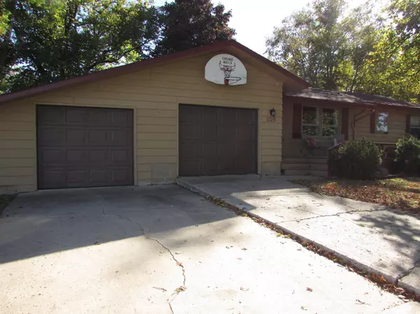 Truman, MN 56088,109 W 5th ST N