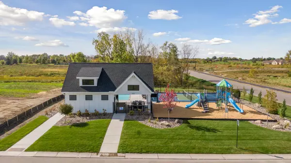 Medina, MN 55340,4327 Hillside DR