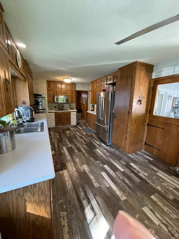 Austin, MN 55912,604 Oakland PL NE