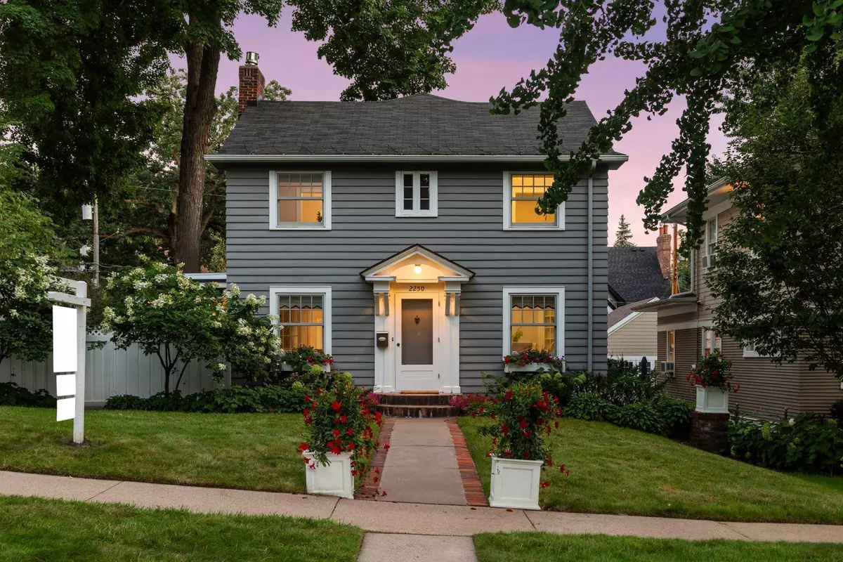 Saint Paul, MN 55105,2250 Princeton AVE