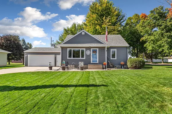 Owatonna, MN 55060,206 Selby AVE