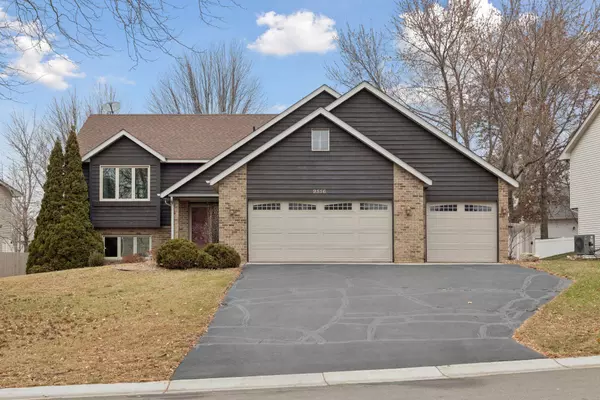 9556 79th ST S, Cottage Grove, MN 55016