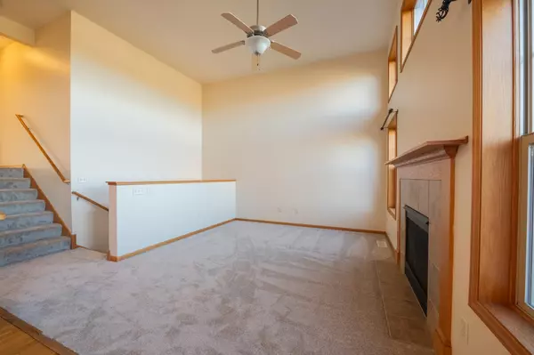 Savage, MN 55378,8382 Cedarview CIR