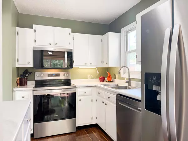 Rochester, MN 55901,215 Elton Hills DR NW #37