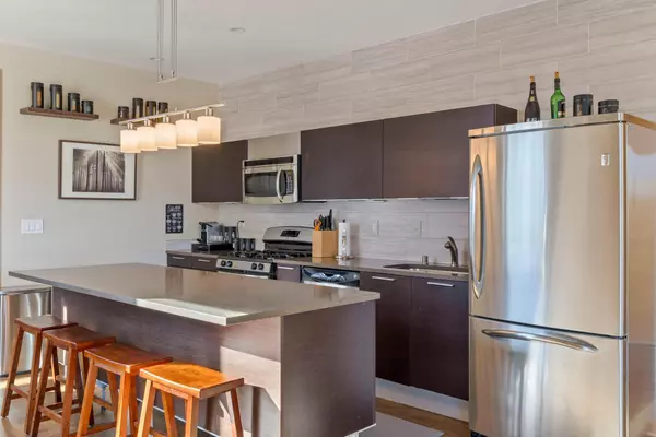 Minneapolis, MN 55416,3116 W Lake ST #413