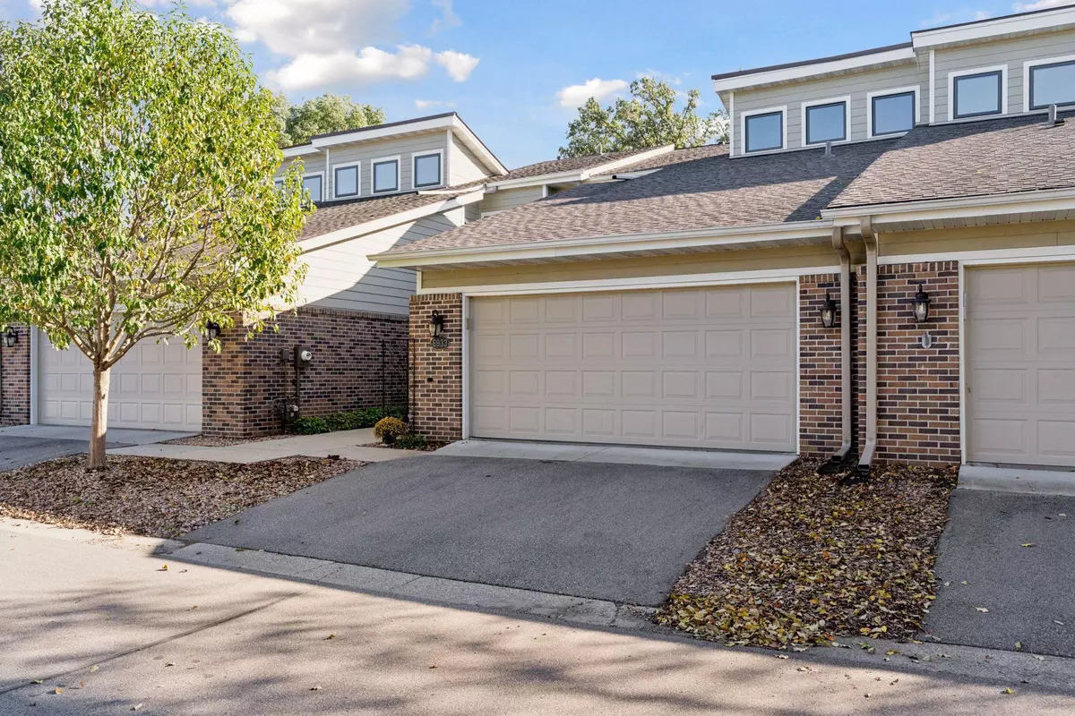 Bloomington, MN 55438,6833 W 82nd ST