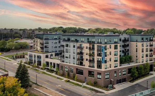 Edina, MN 55436,5220 Eden AVE #502