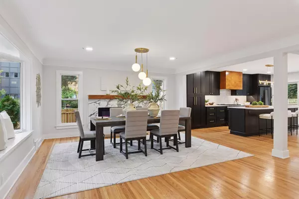 Hopkins, MN 55343,101 Oakwood RD