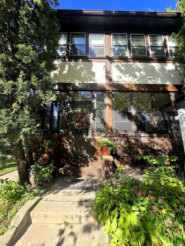 Saint Paul, MN 55107,95 Colorado ST W