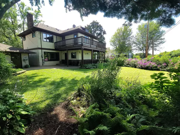 Saint Paul, MN 55107,95 Colorado ST W