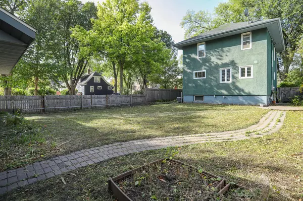 Fargo, ND 58102,1103 2nd ST N