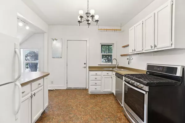 Saint Paul, MN 55104,1253 Ashland AVE