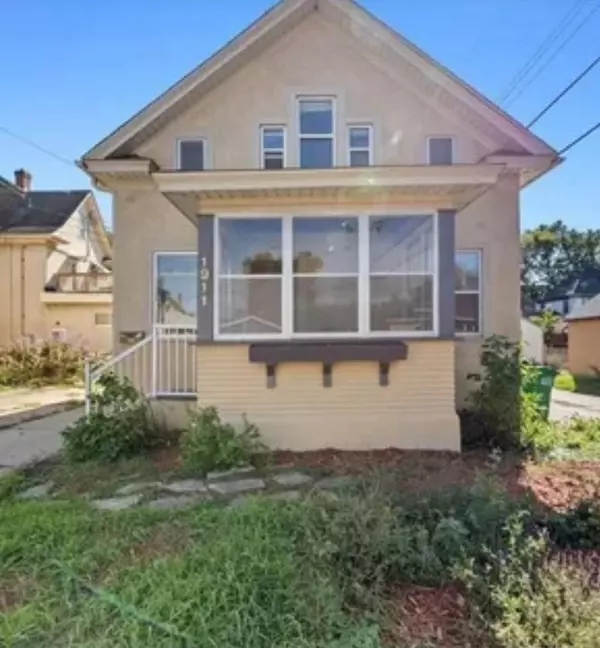 Minneapolis, MN 55407,1911 E 35th ST