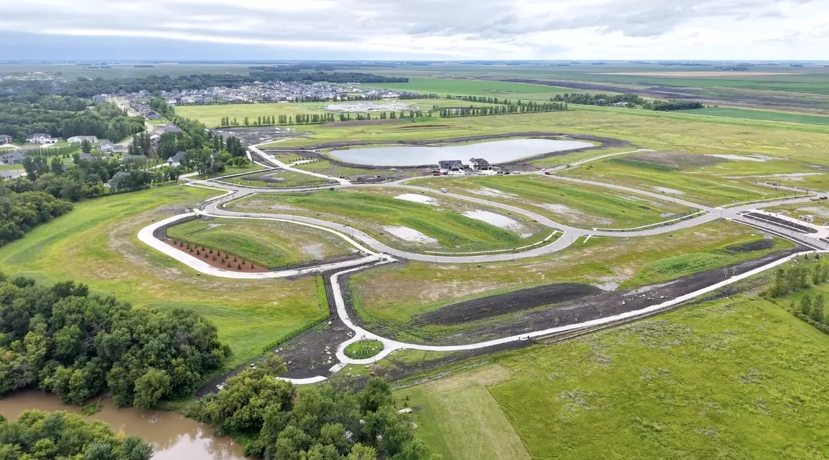 Horace, ND 58047,8130 Memory LN