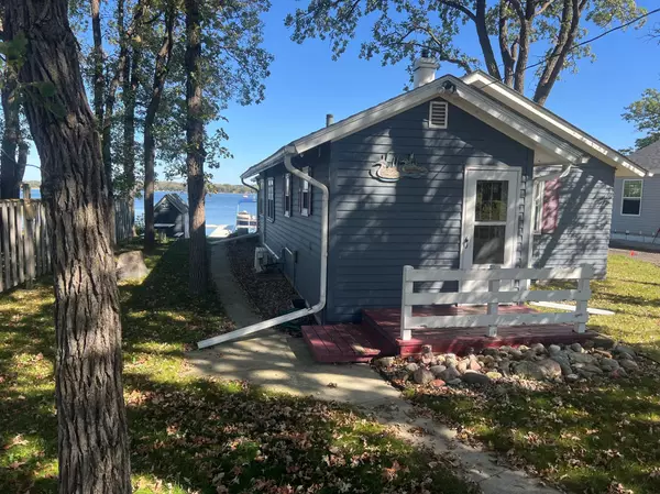 24960 Wall Lake Point CIR, Fergus Falls, MN 56537