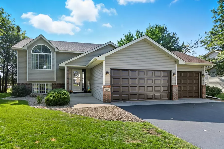 1684 155th AVE NW, Andover, MN 55304