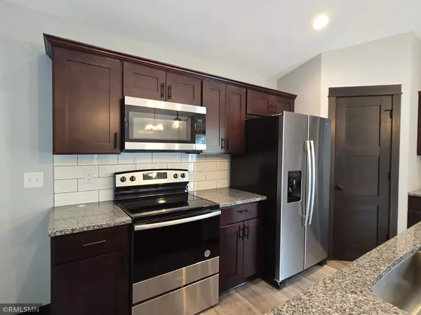Le Center, MN 56057,630 Cedar Ridge AVE