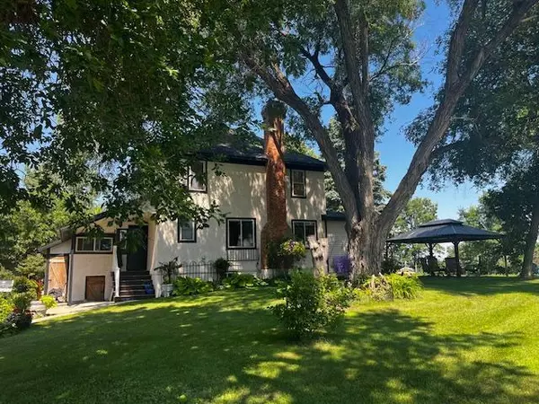 Battle Lake, MN 56515,405 E Summit ST