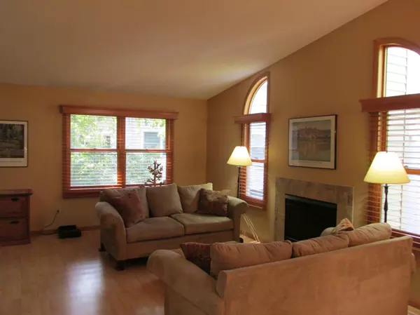 Eagan, MN 55122,4249 Boulder Ridge PT